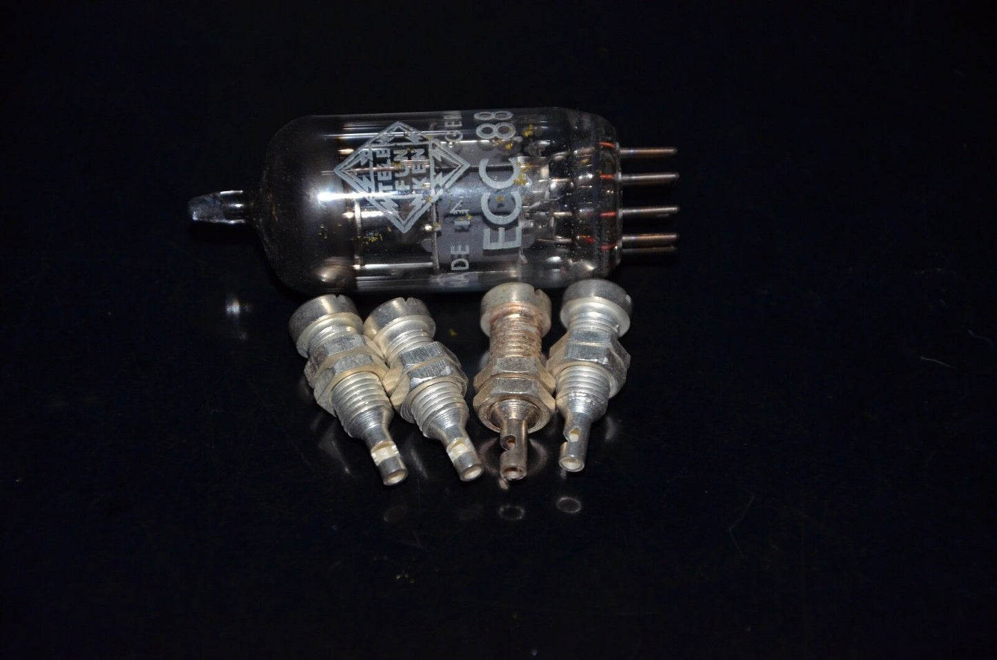 Two NOS Siemens Grounding Post Connectors (terminal) for tube audio Klangfilm