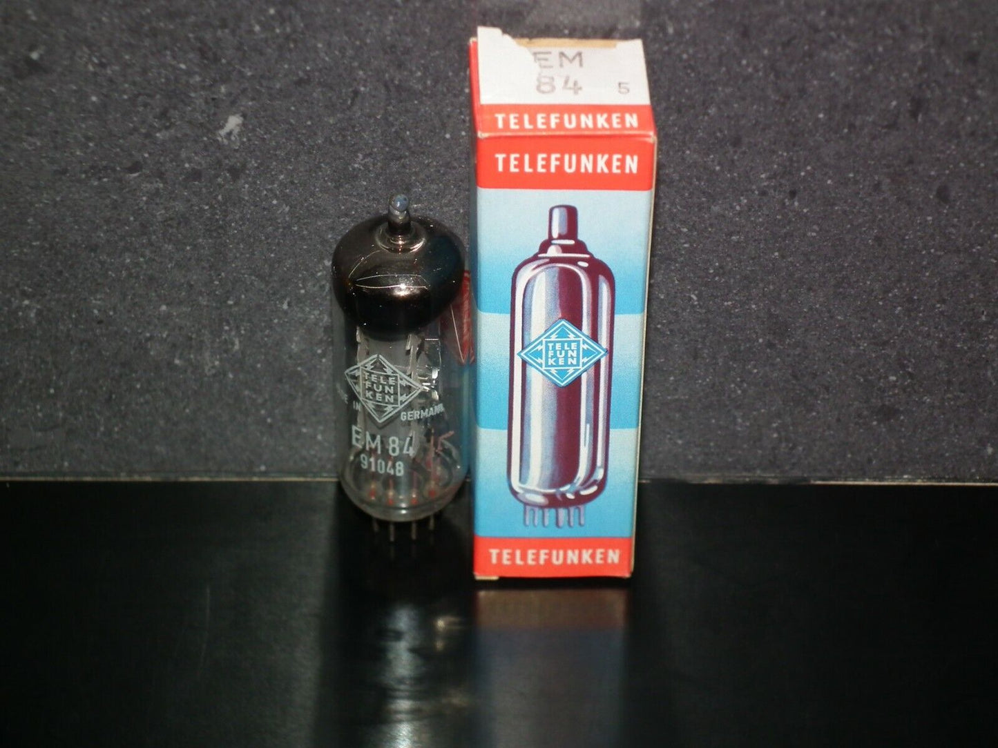 EM84 Telefunken NOS NIB Magic Eye Tuning Eye Old European Tube Radio Receivers