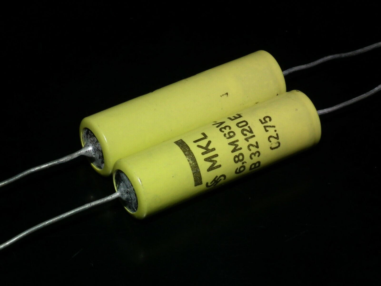 Two 2 NOS vintage Siemens MKL Capacitors 6u8 63v 6.8mfd Klangfilm Germany 70s