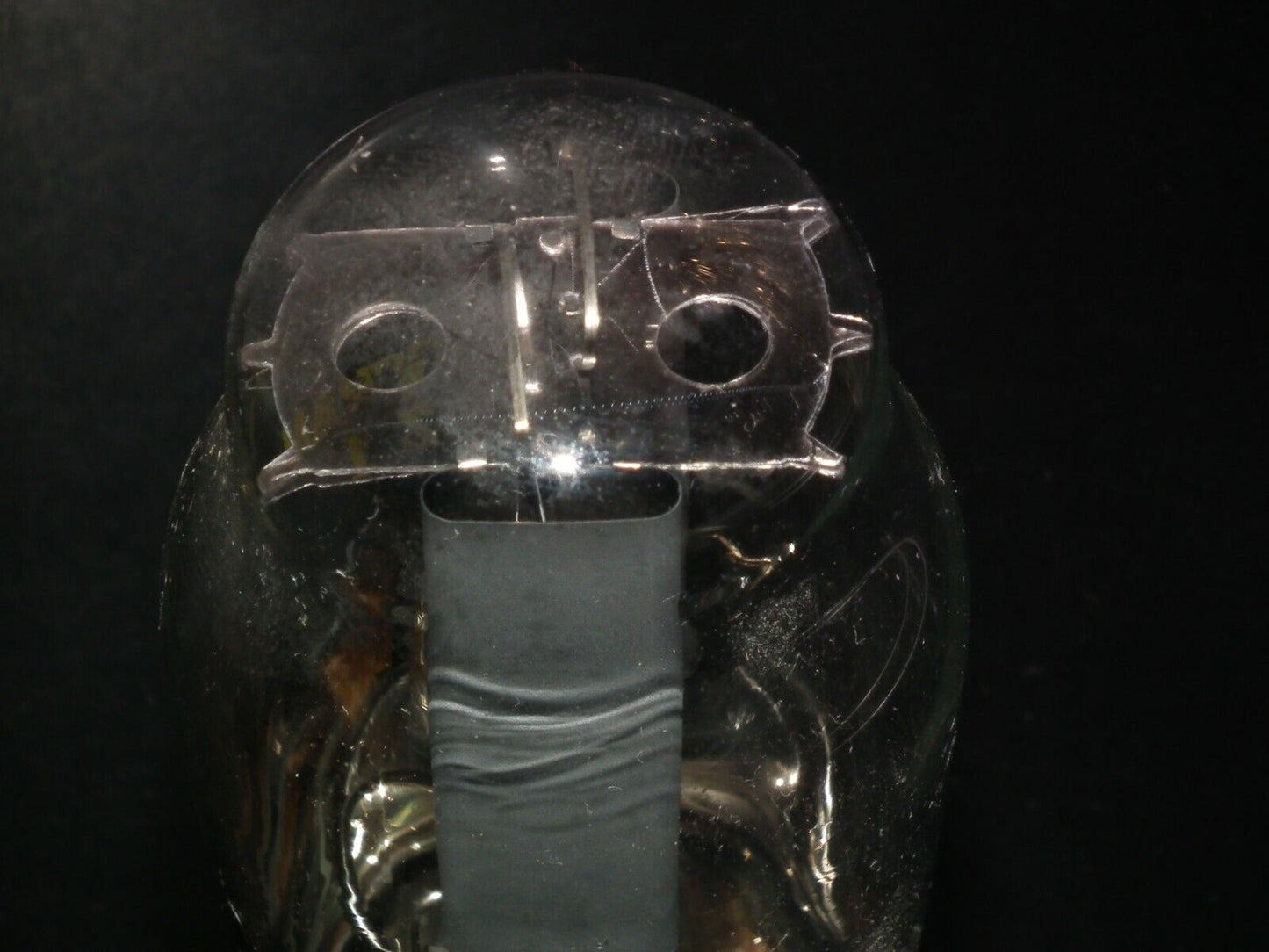 AZ1 Tungsram, USED tested 75%, some glas particles in the base, strong base