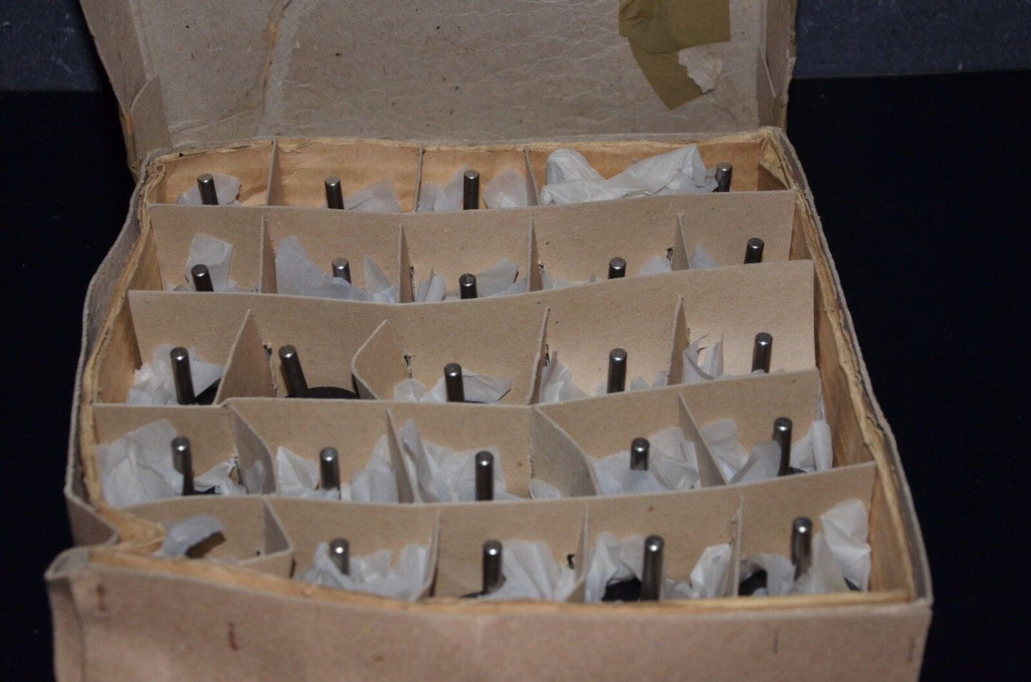 Two (2) NOS Colvern vintage wire wound potentiometers 1000 Ohm 5W CLR.5001/22