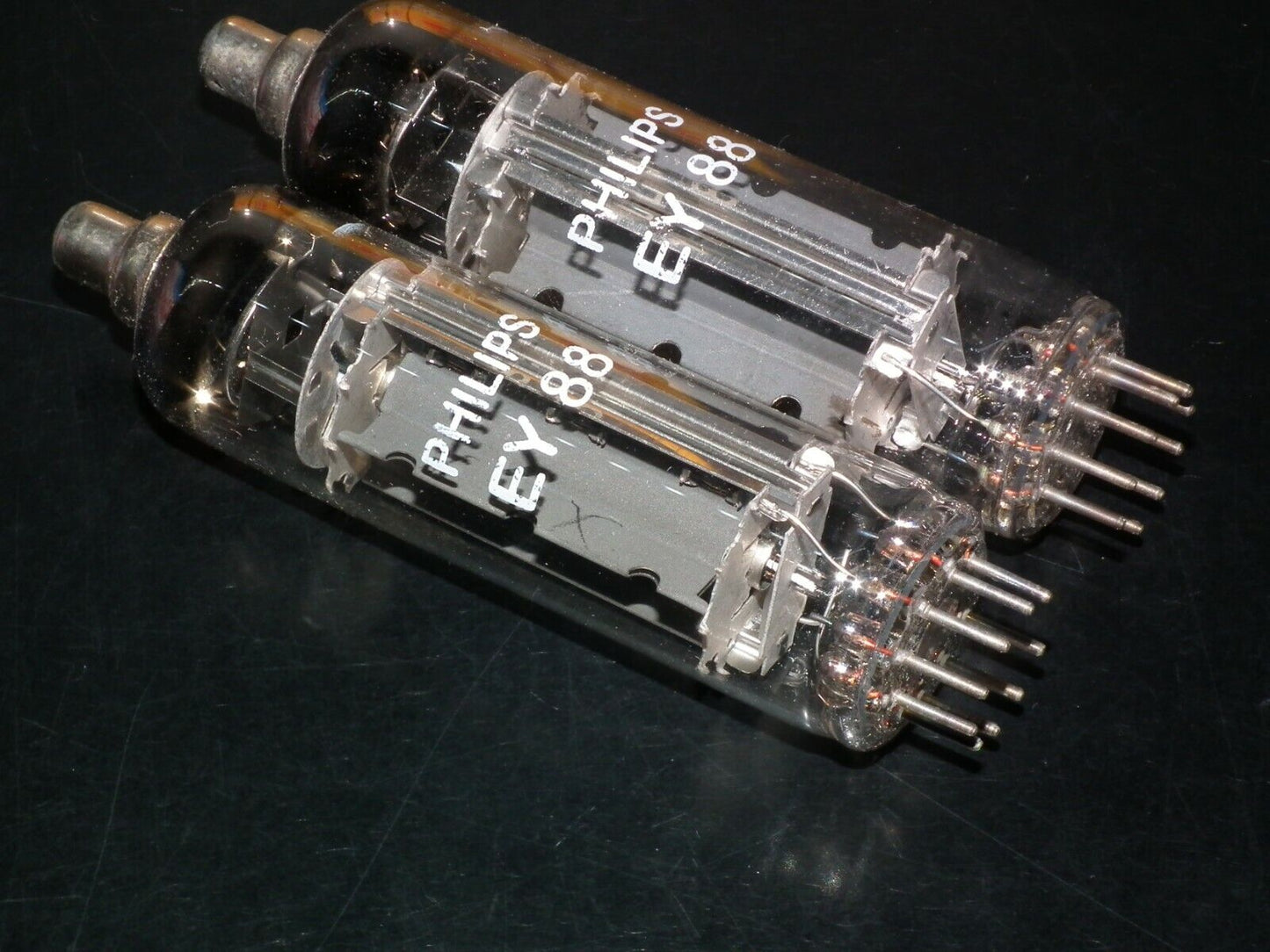 EY88 Philips 6AL3 dumper booster diode NOS NIB Tube Rectifier