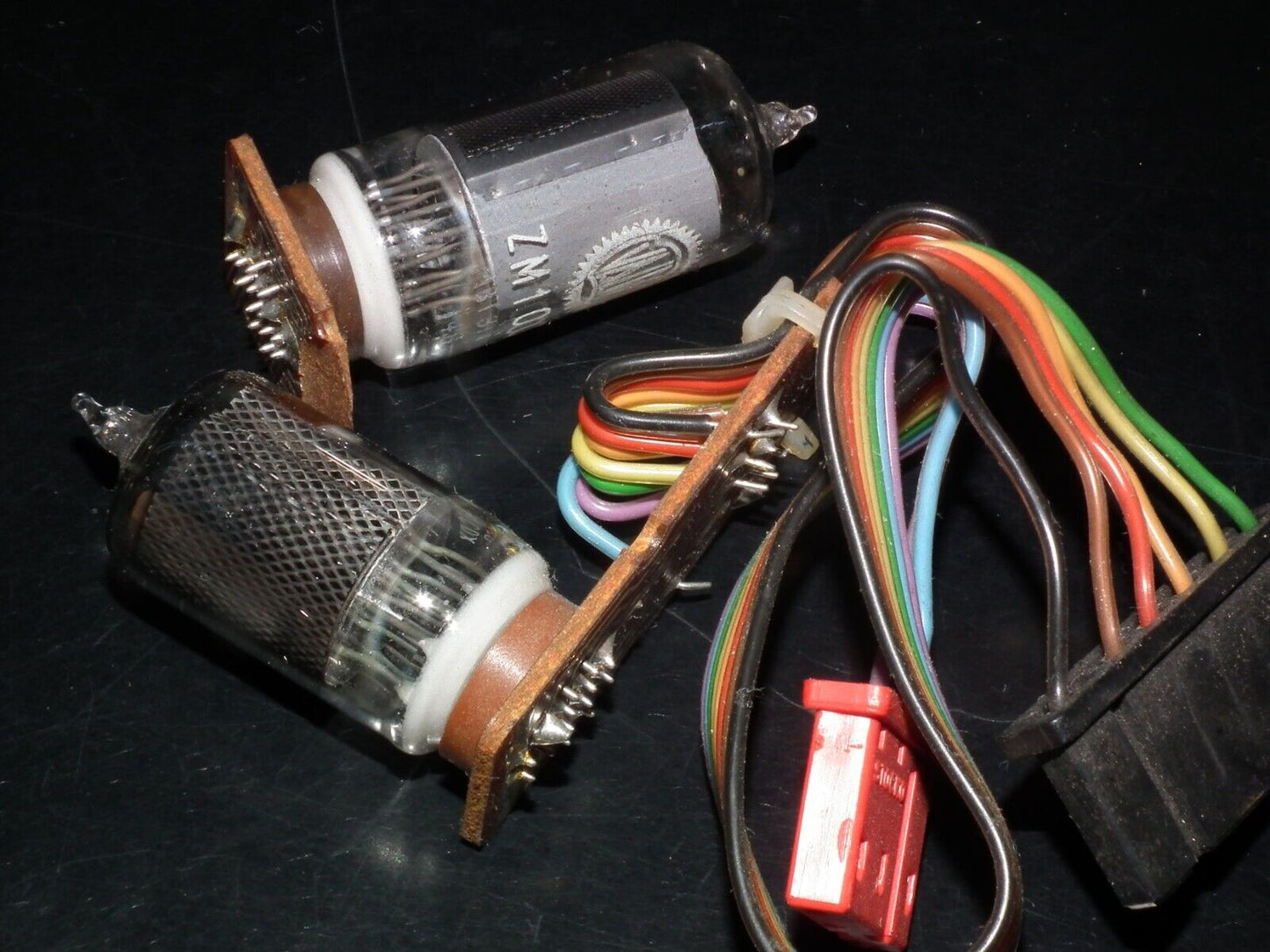 LOT OF 2 Nixie tubes with sockets. ZM1000 Valvo ... AS IS!