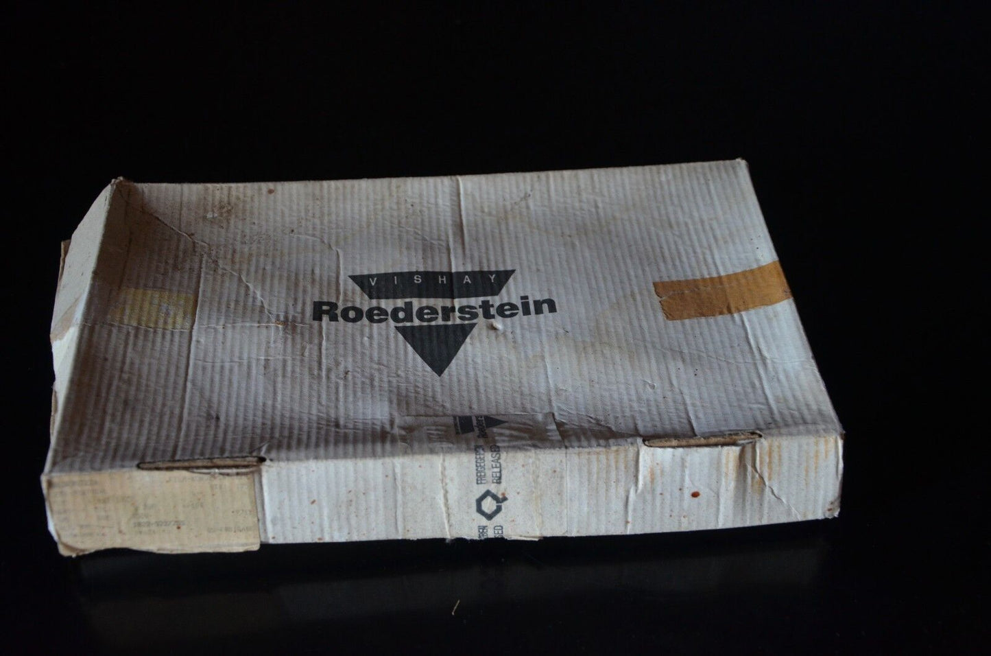 Four vintage NOS Roederstain Vishay ROE Capacitors 2.2mfd / 250V MKT 1822