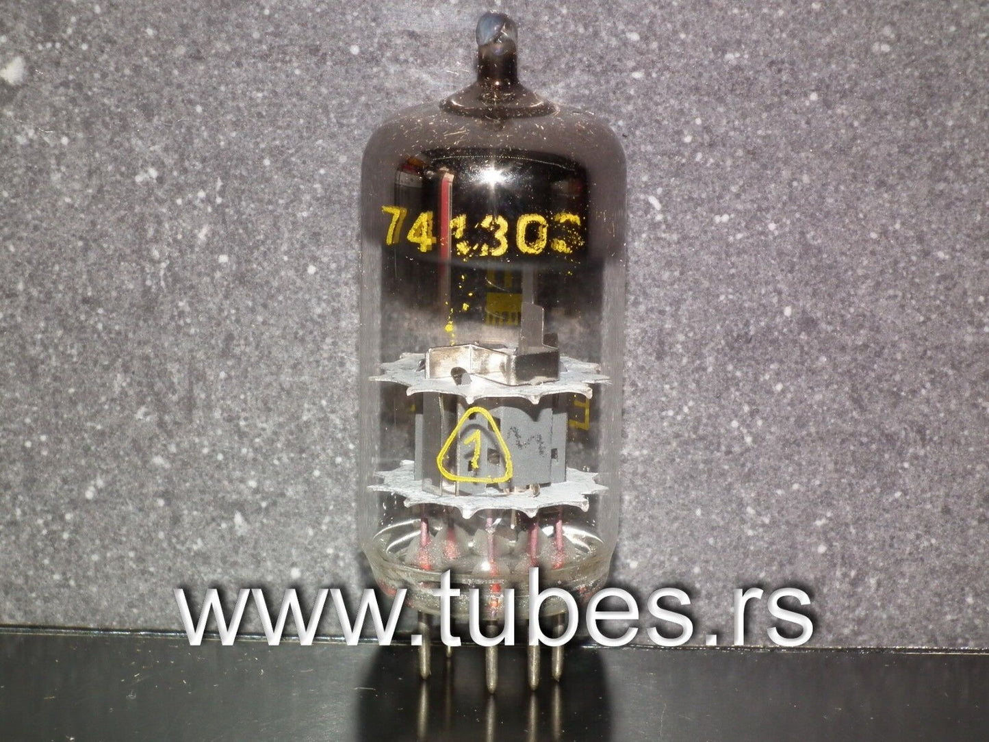 ECC84 RFT Germany NOS ring getter, Germany 60s