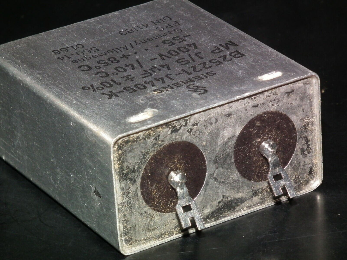 Two vintage Siemens PIO capacitors 4.0 uF / 400V Klangfilm tube audio Jan 1966