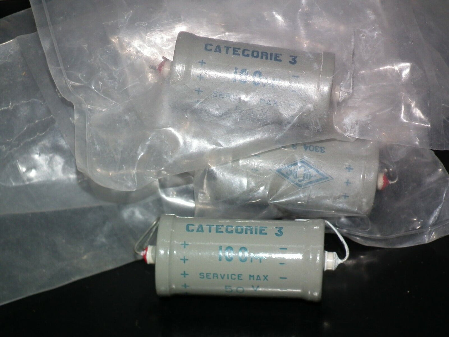 One vintage electrolytic capacitor 100u 50V 100mfd MICRO France 60s