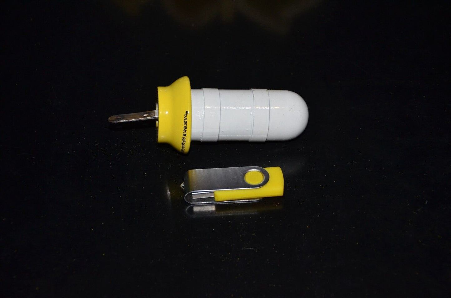 LCC France 470pF 8.5KV doorknob capacitor for professional broadcast & ham radio