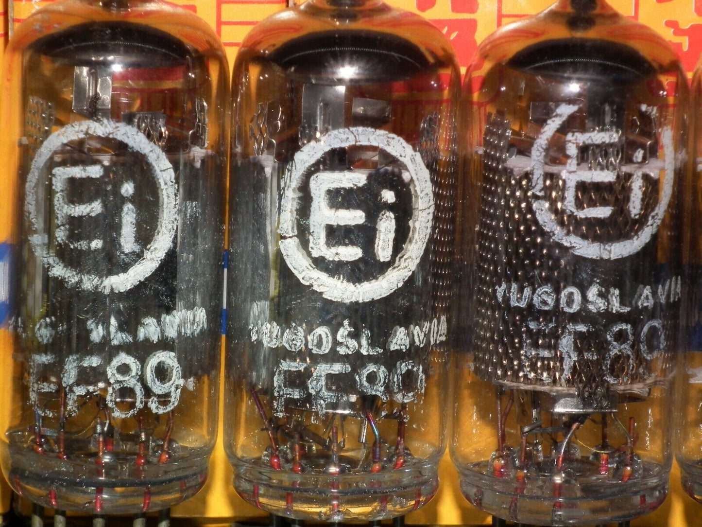 EF89 EI Philips 6DA6 Radio Receiver Tube NOS NIB Old Europe tube radio from 60s