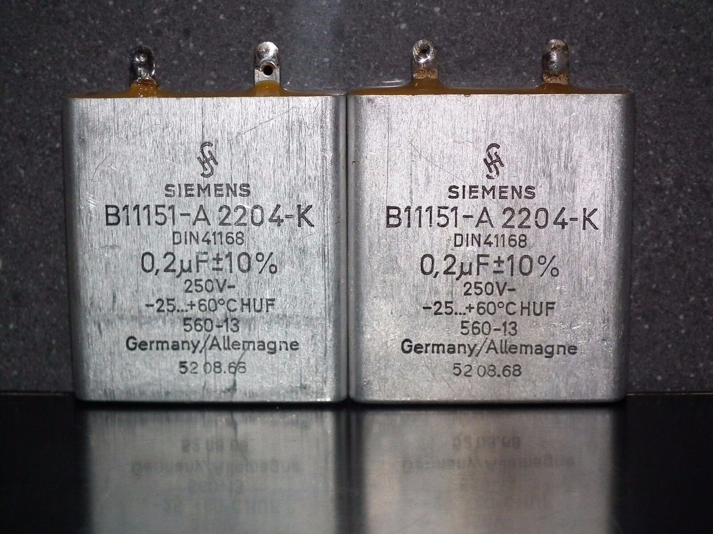 Two vintage Siemens Klangfilm PIO capacitors 0.2 uF / 250V for hi end tube audio