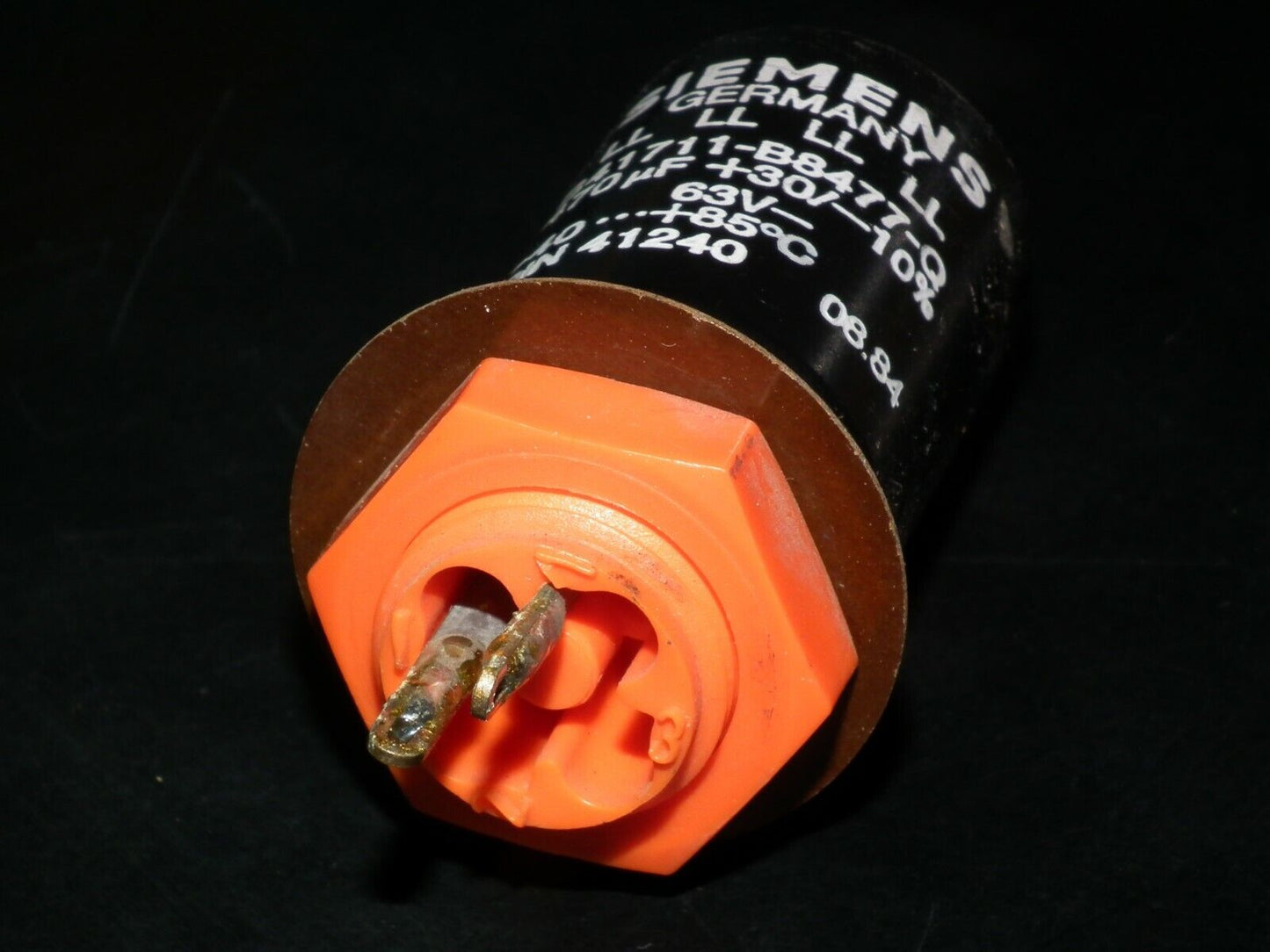 Two vintage Siemens electrolytic capacitors 470uF / 63V West Germany 1984