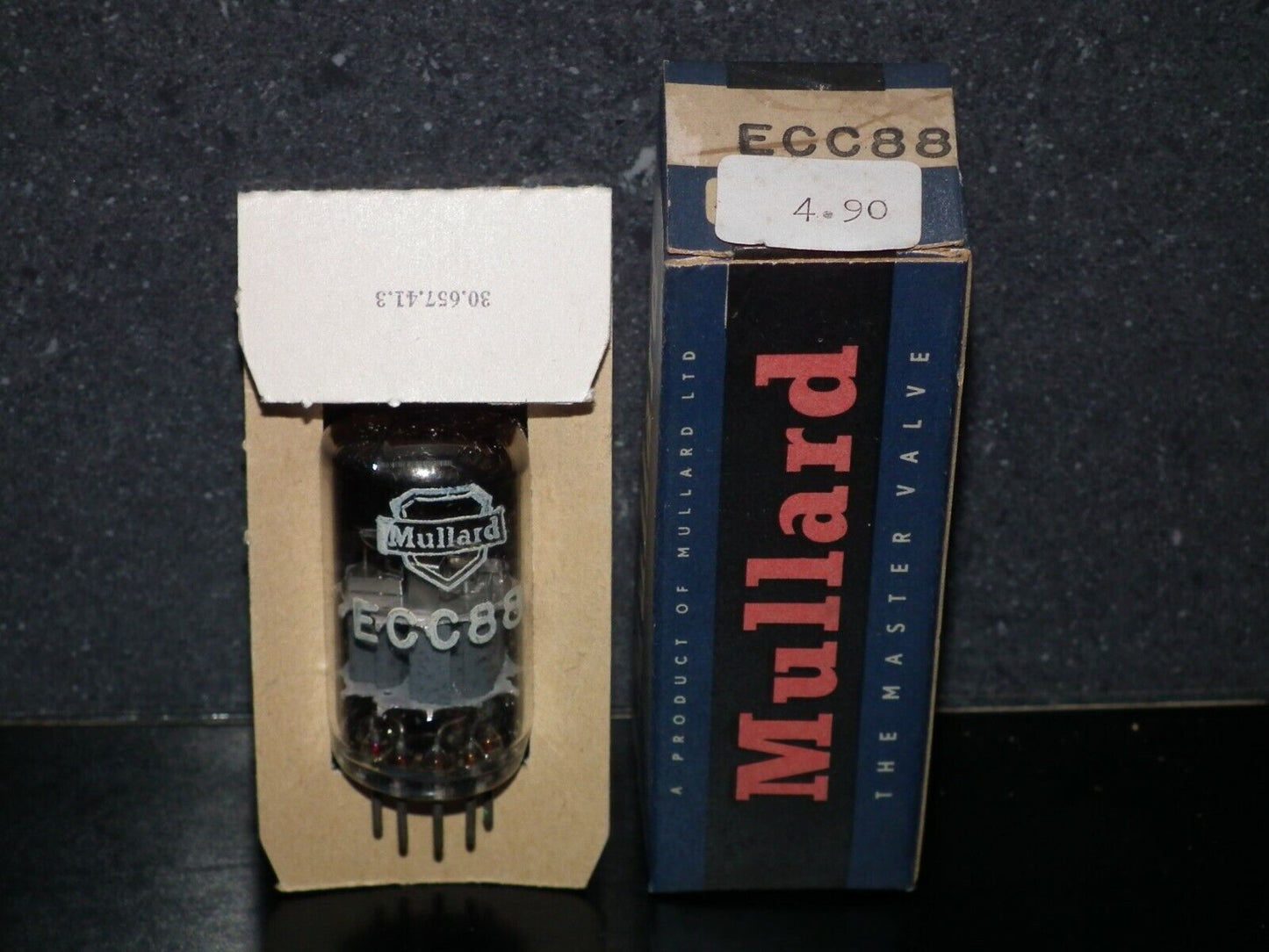 NOS NIB ECC88 Mullard 6DJ8 RARE Gray Shield Big O Getter Heerlen 1960