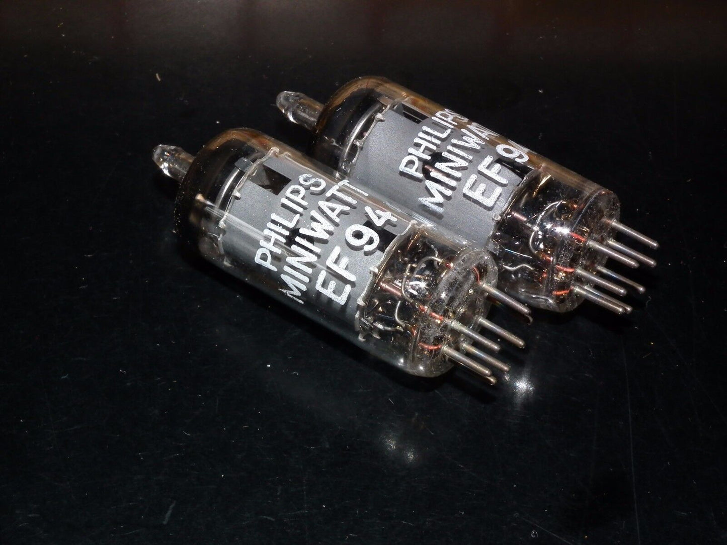 NOS NIB EF94 6AU6 Mullard (Blackburn tube plant 1963, rebranded Philips)