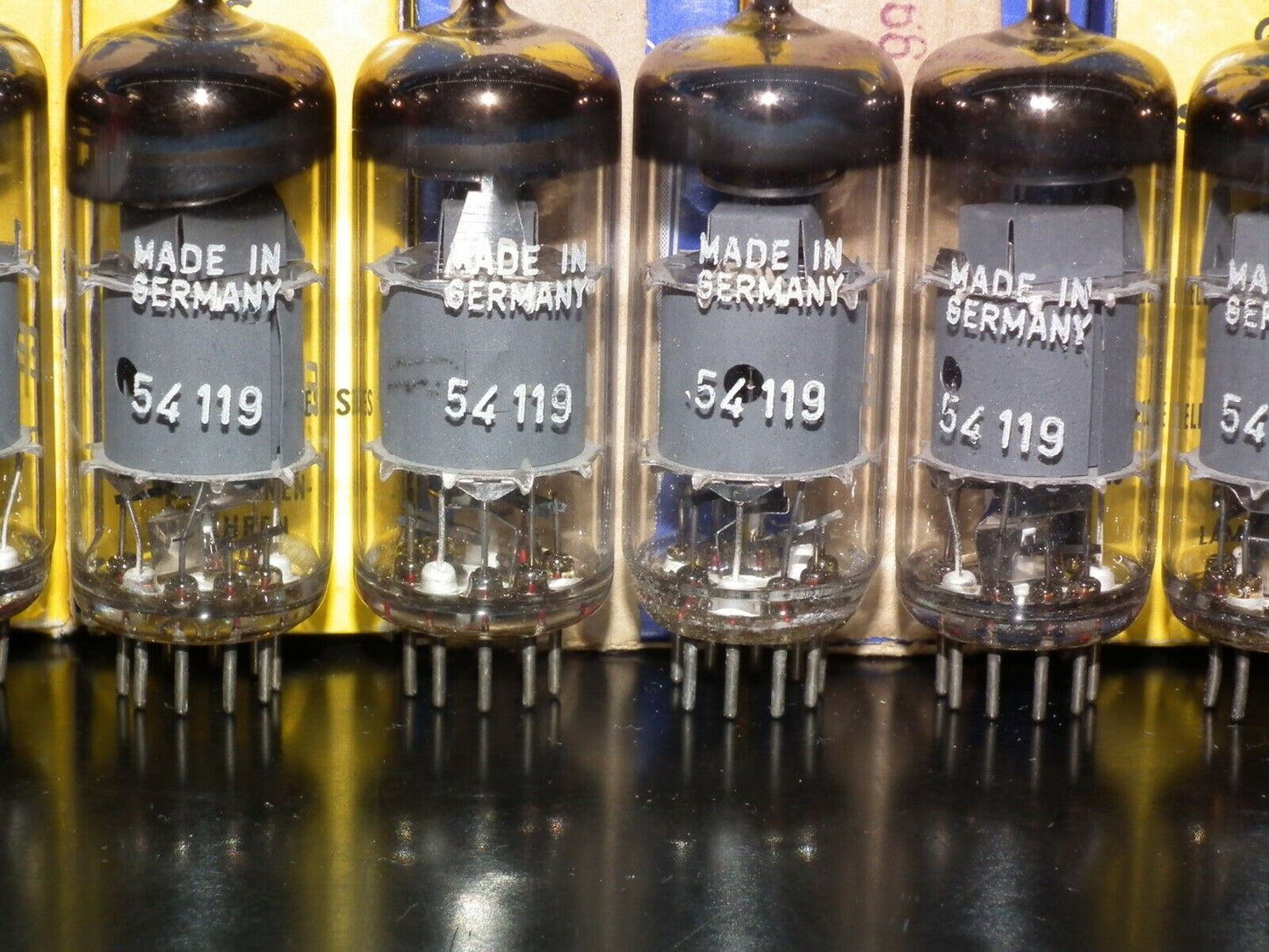 EF804S Telefunken NOS NIB Low Noise Diamond Bottom Siemens rebranded