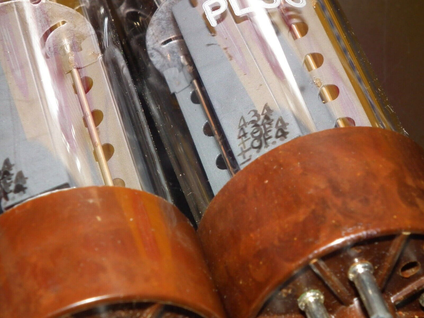 Two (2 pcs) PL36 Philips Siemens NOS NIB RARE Early Version Brown Base