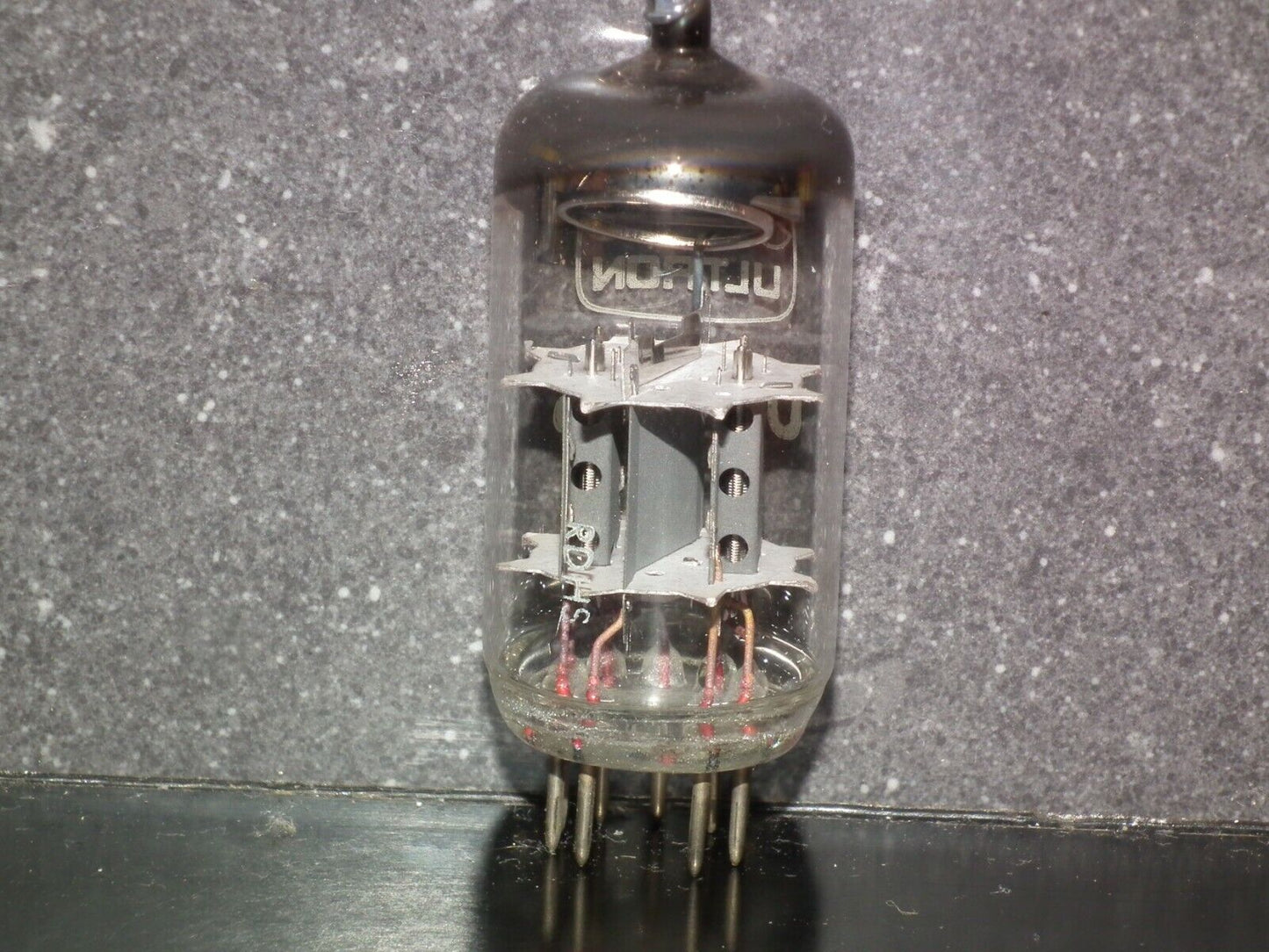 UCC85 ULTRON NOS NIB tested, old type, early 70s