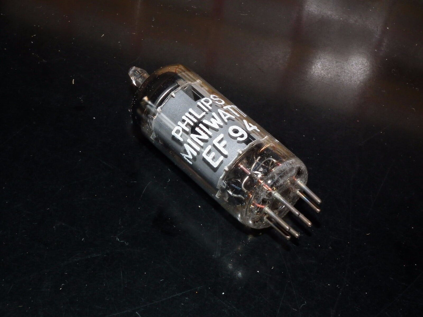 NOS NIB EF94 6AU6 Mullard (Blackburn tube plant 1963, rebranded Philips)