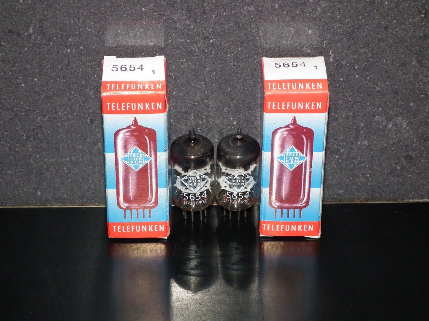 Platinum Matched Quad Telefunken 5654 6AK5 EF95 NOS NIB Ulm Diamond Bottom DB