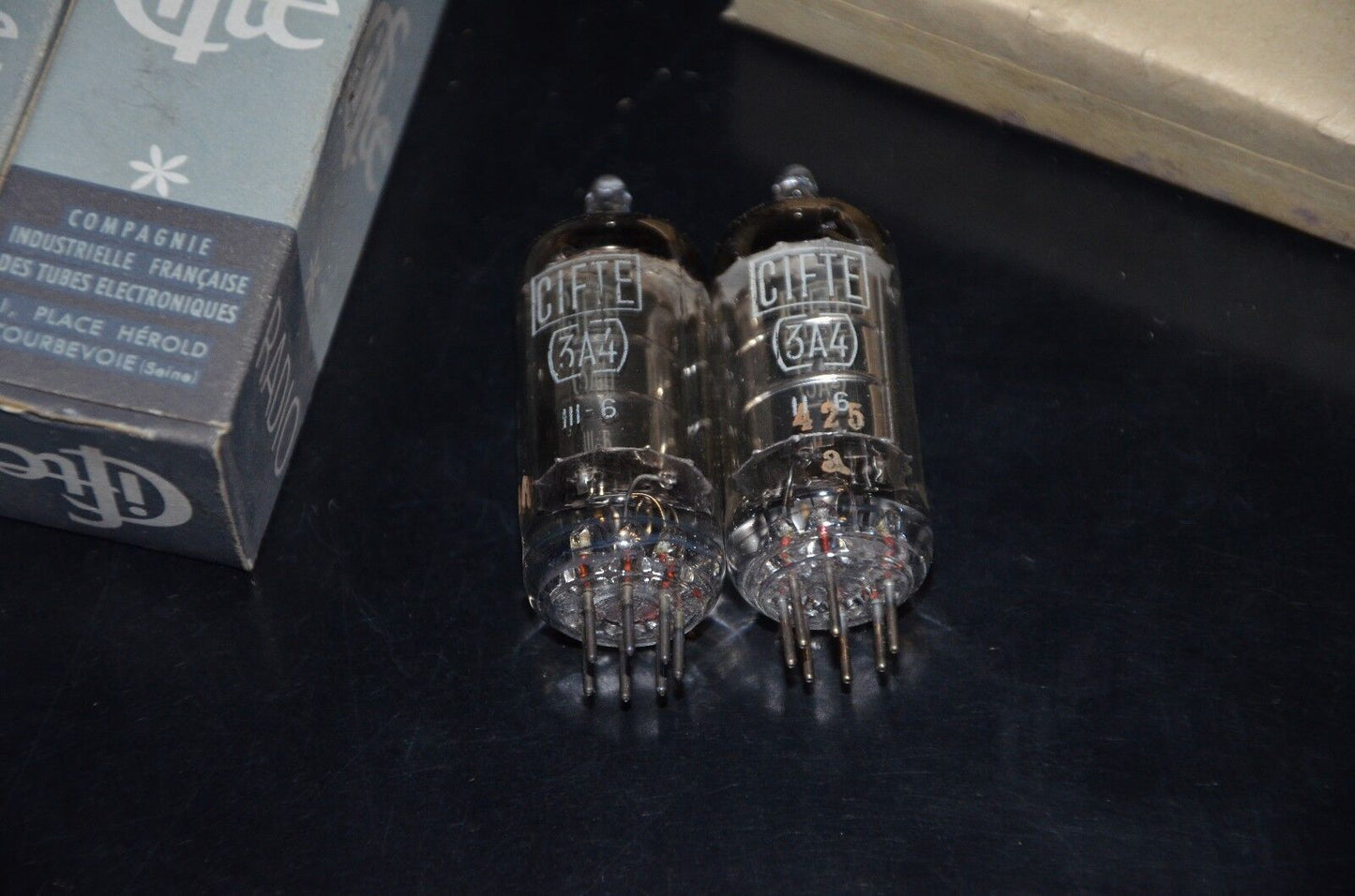 3A4 CIFTE DL93 - NOS NIB platinum matched pair (2 tubes) RARE SQUARE GETTER