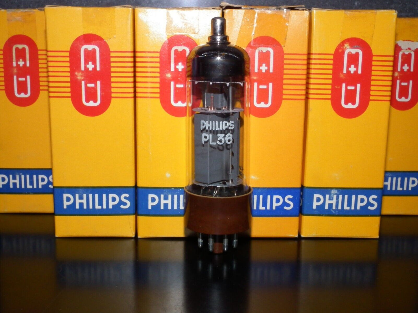 Two (2 pcs) PL36 Philips Siemens NOS NIB RARE Early Version Brown Base