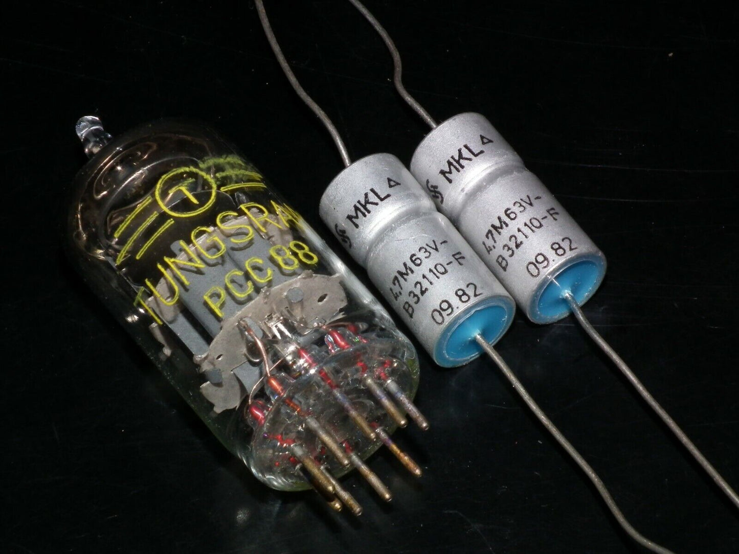 Two NOS vintage Siemens MKL Capacitors 4.7mfd 63V Klangfilm West Germany 1968