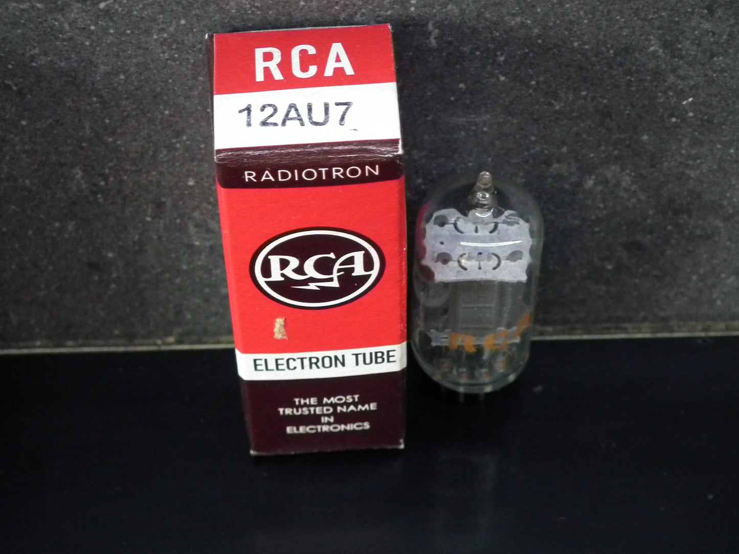 12AU7A RCA ECC82 Top Side D Getter