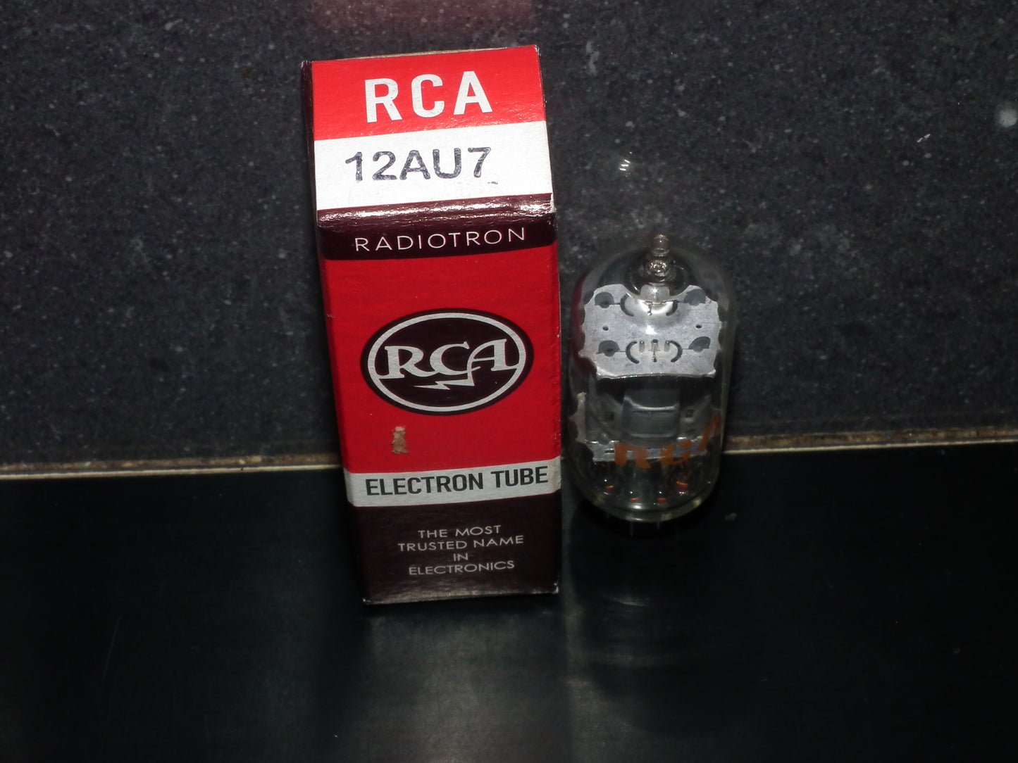 12AU7A RCA ECC82 Top Side D Getter
