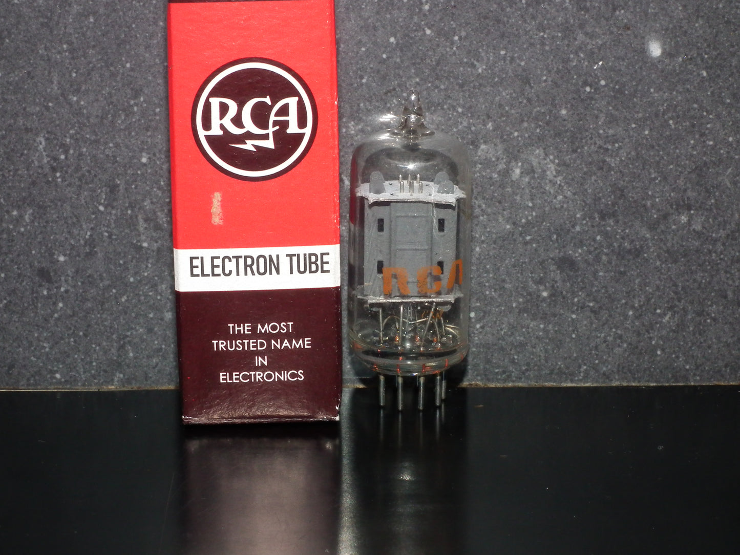 12AU7A RCA ECC82 Top Side D Getter