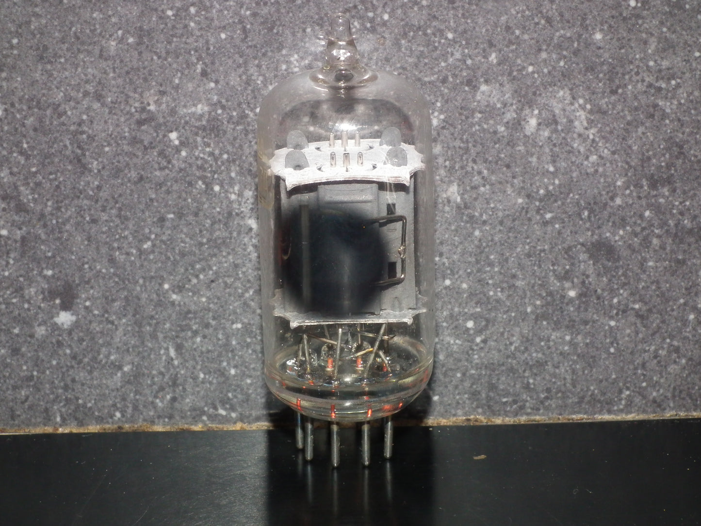 12AU7A RCA ECC82 Top Side D Getter