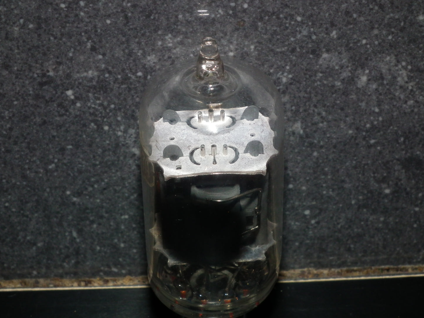 12AU7A RCA ECC82 Top Side D Getter