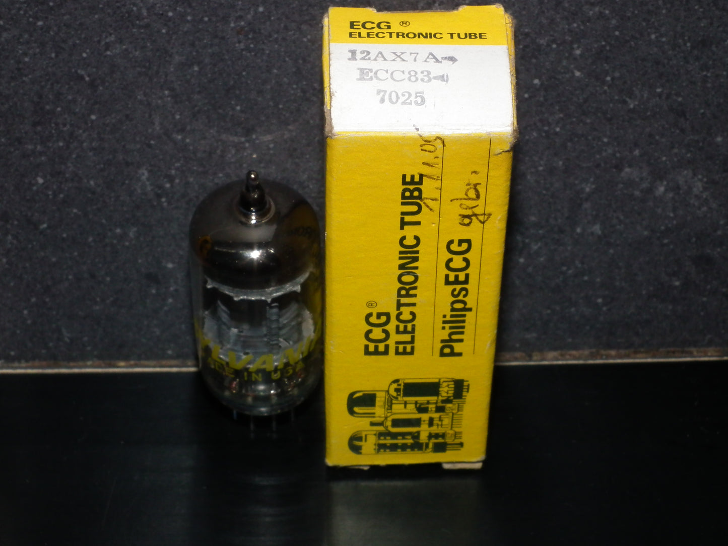 12AX7A Sylvania ECC83 NOS NIB, tested strong and balanced