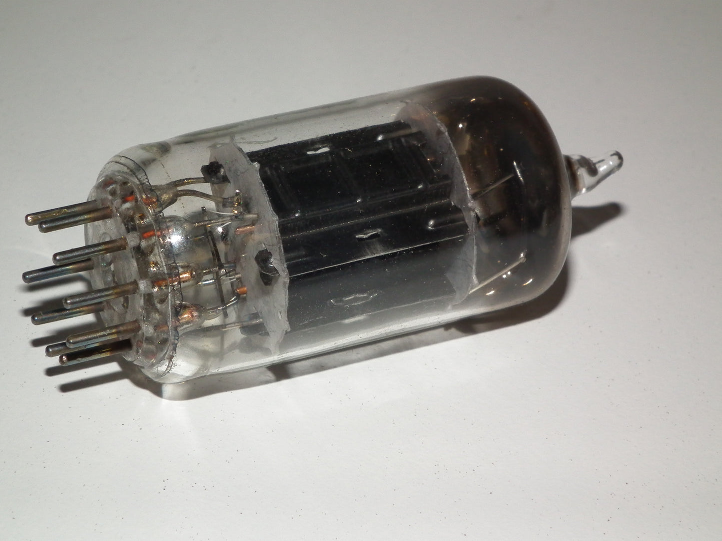 12AX7 Sylvania ECC83 NOS NIB Square Getter Long Black Anodes