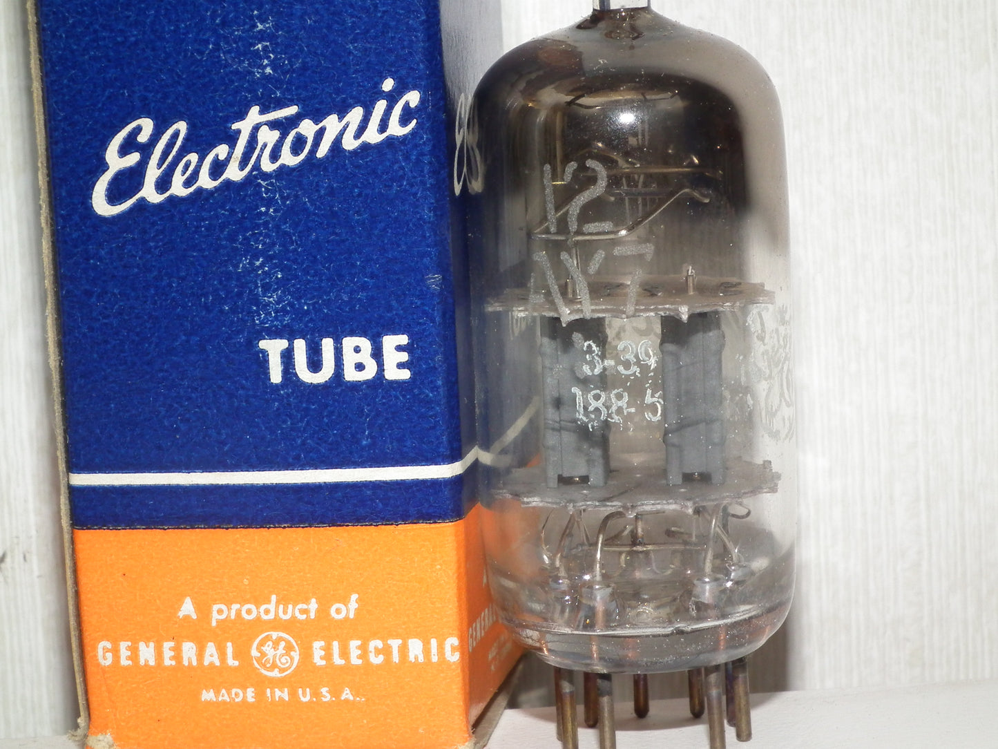 12AY7 General Electric NOS NIB balanced sections SQUARE GETTER 6072