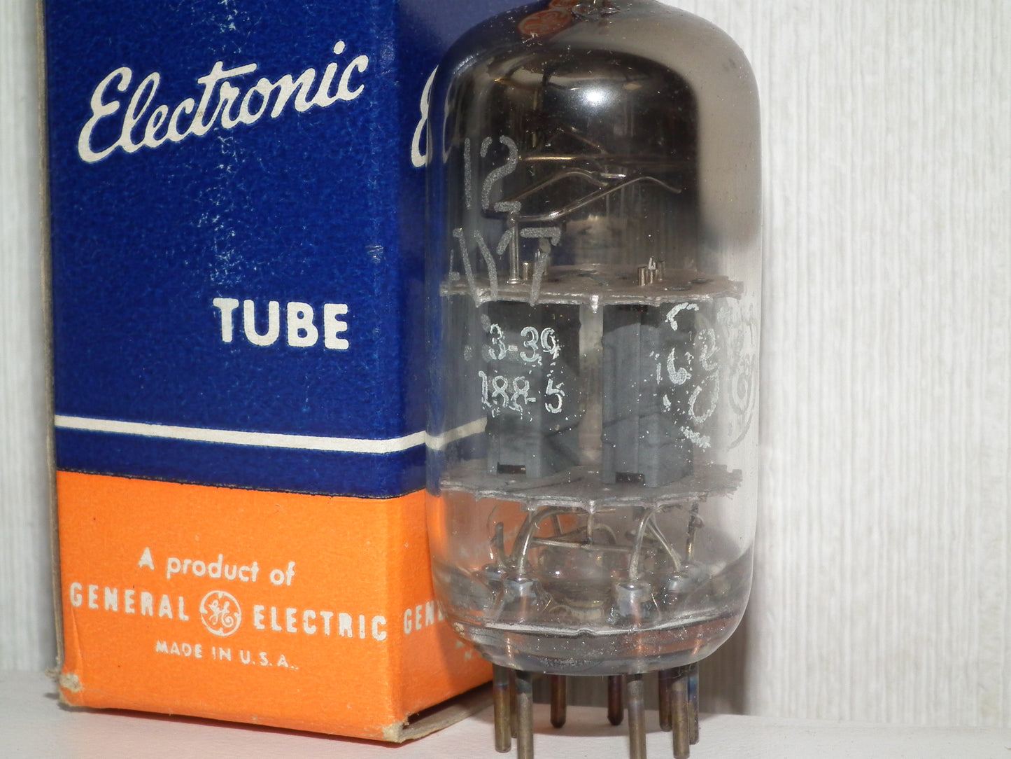 12AY7 General Electric NOS NIB balanced sections SQUARE GETTER 6072