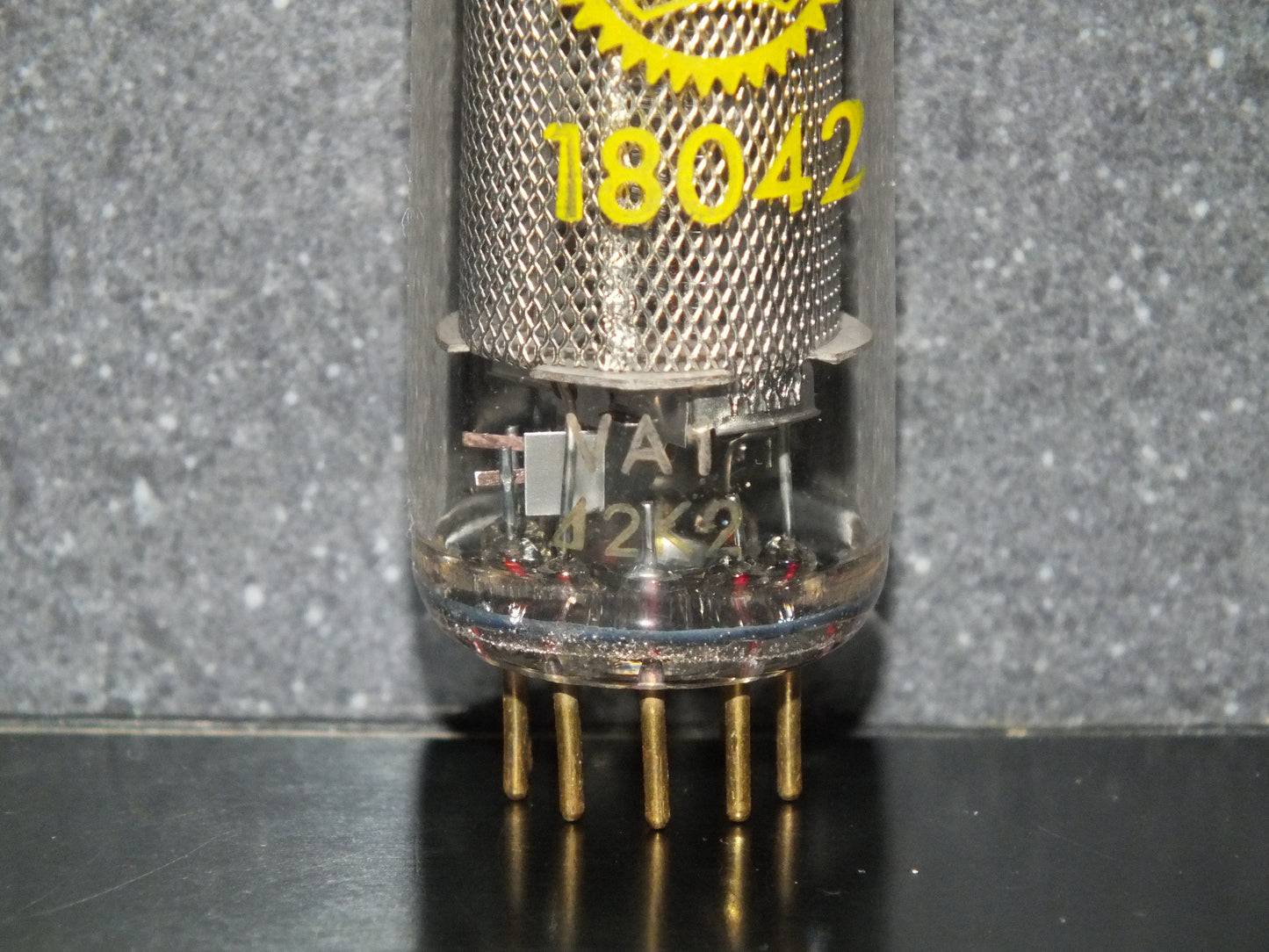 18042 Valvo NOS NIB LOW Noise Audio Pentode