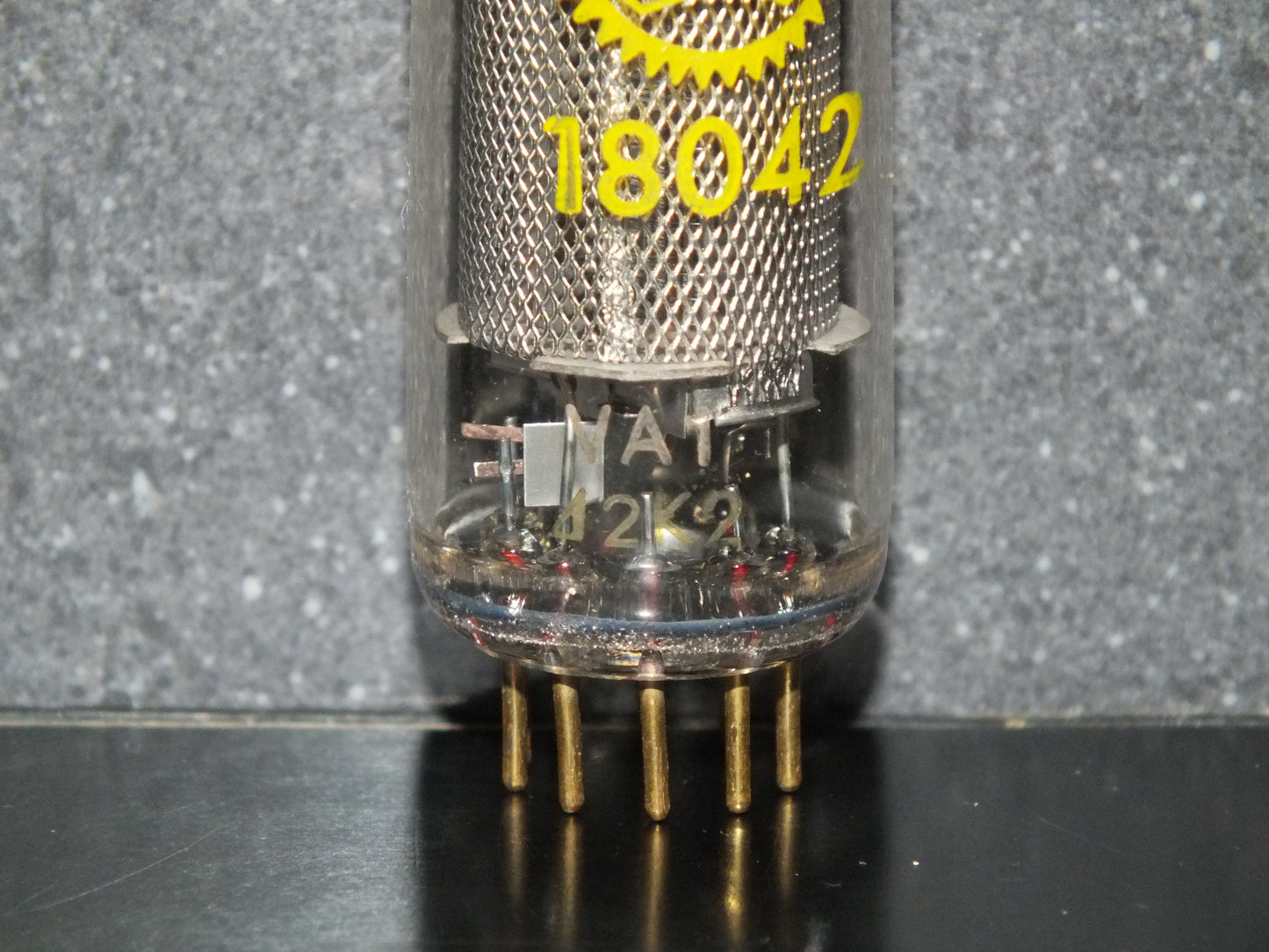 18042 Valvo NOS NIB LOW Noise Audio Pentode