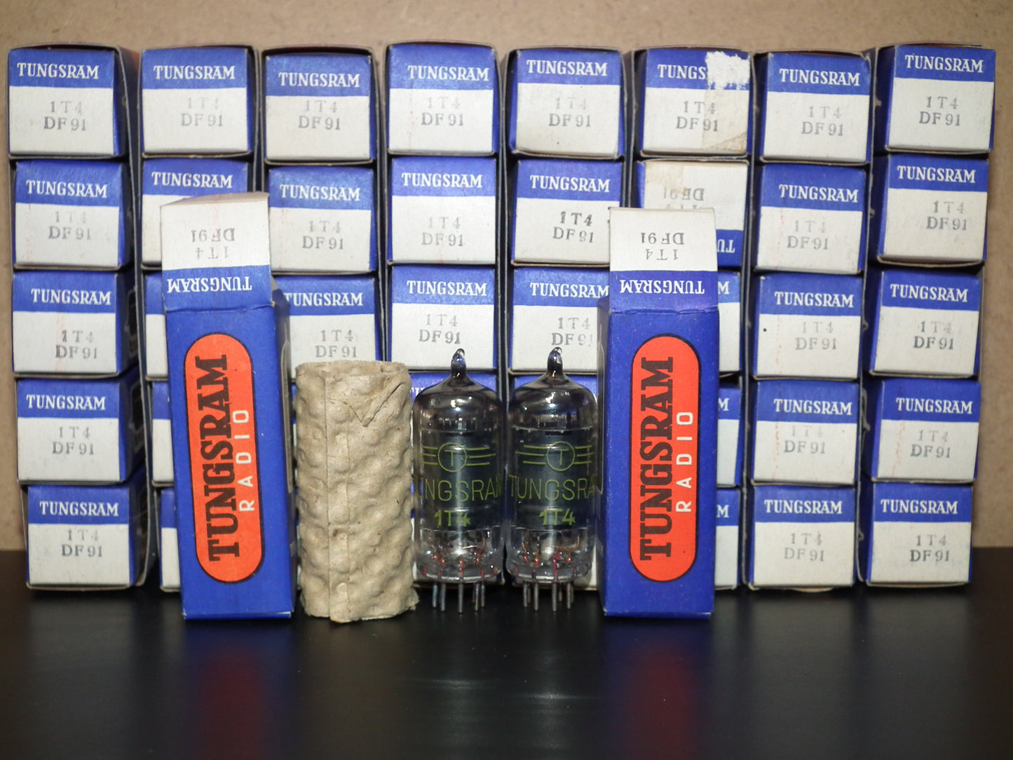 1T4 DF91 Tungsram NOS Platinum matched pair RARE Old Type THICK GETTER 1956