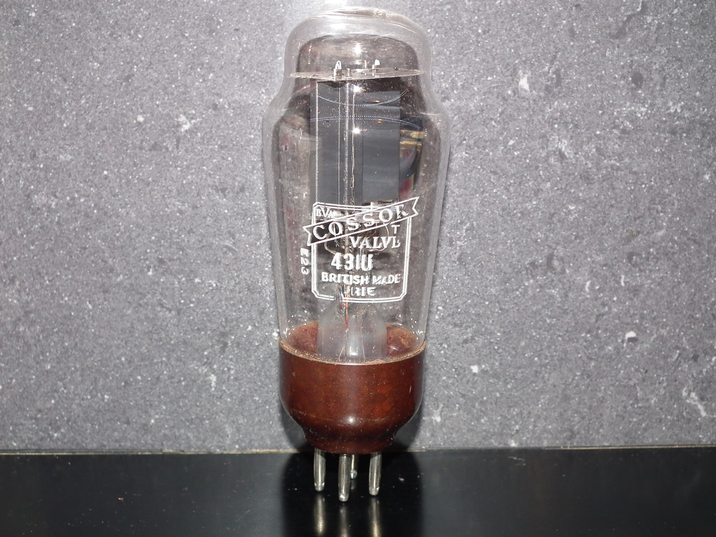 43IU Cossor 43-IU rectifier RARE Brown One Rib Base NOS NIB