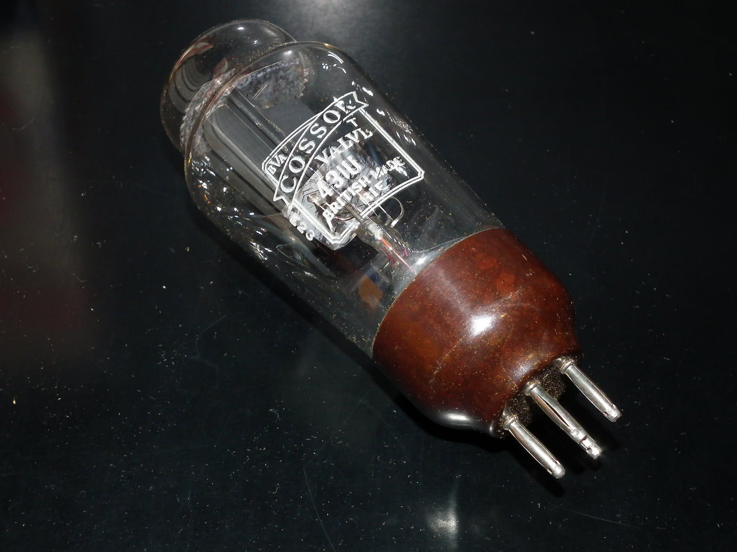 43IU Cossor 43-IU rectifier RARE Brown One Rib Base NOS NIB