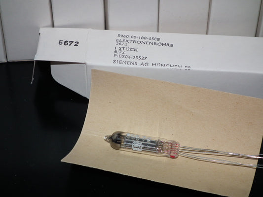 5672 Siemens NOS NIB Pencil Power Pentode (1 pcs) CV2238