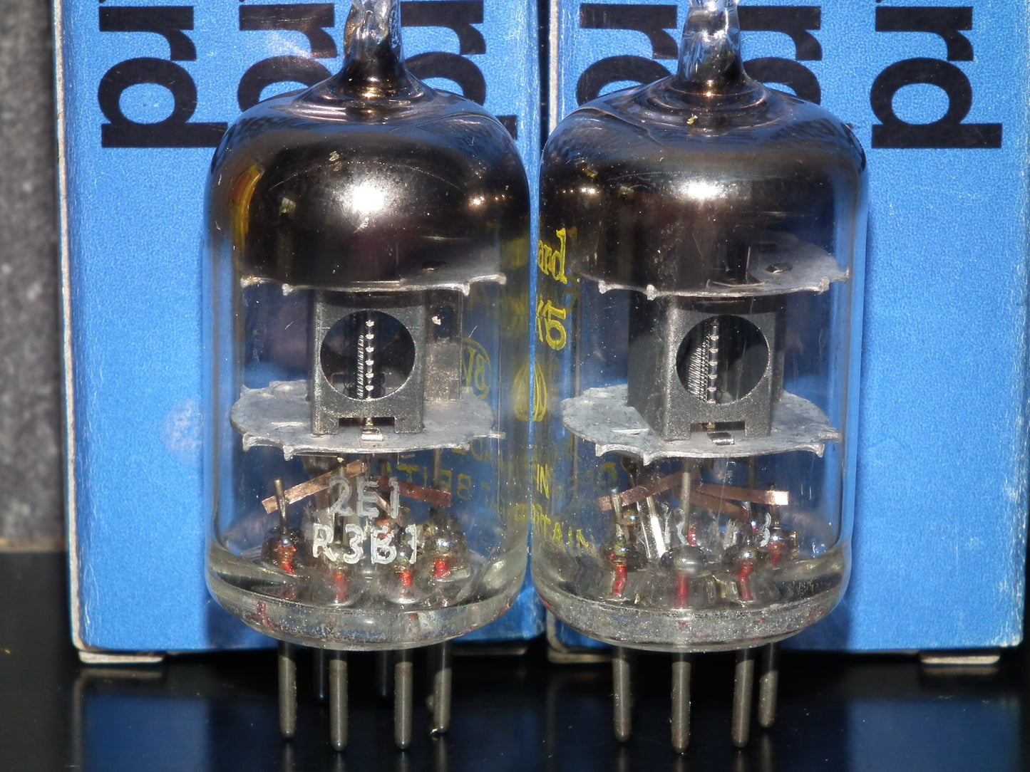 Matched Pair EF95 5654 6AK5W Mullard MITCHAM Square Getter 1953