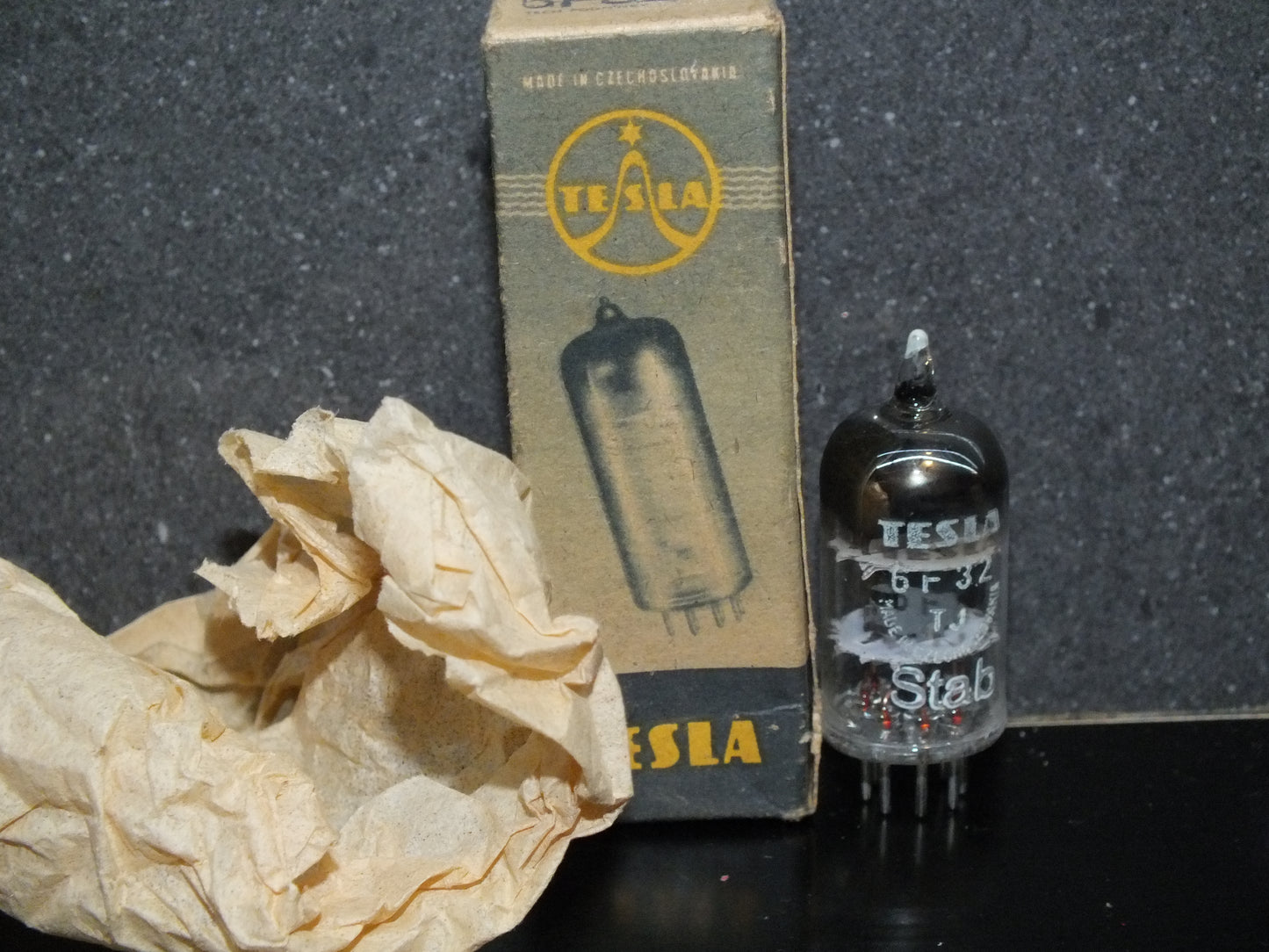 6F32 Tesla 5654 EF95 6AK5 CV850  RARE Square Getter NOS NIB