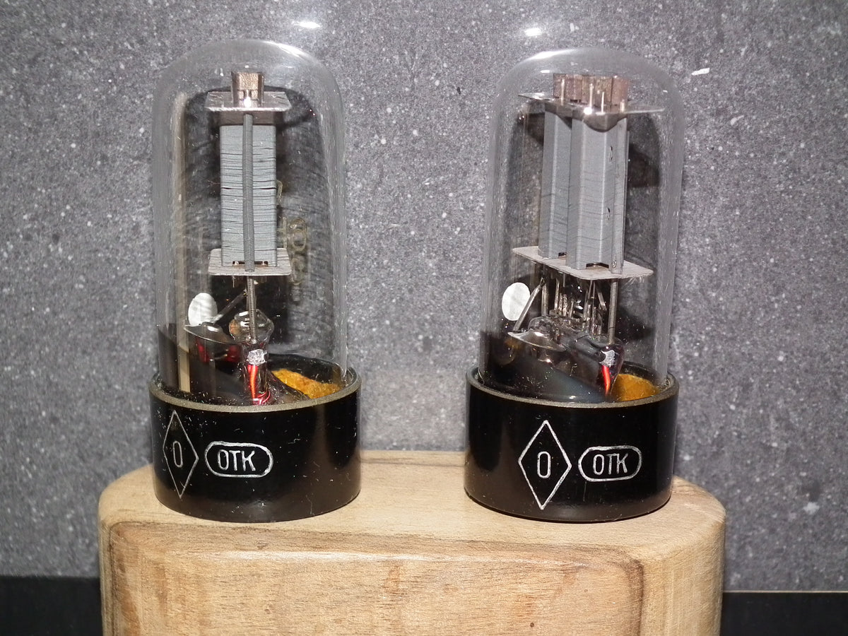 Matched Pair NEVZ 6SN7GT 6N8S NOS 70s-80s Novosibirsk