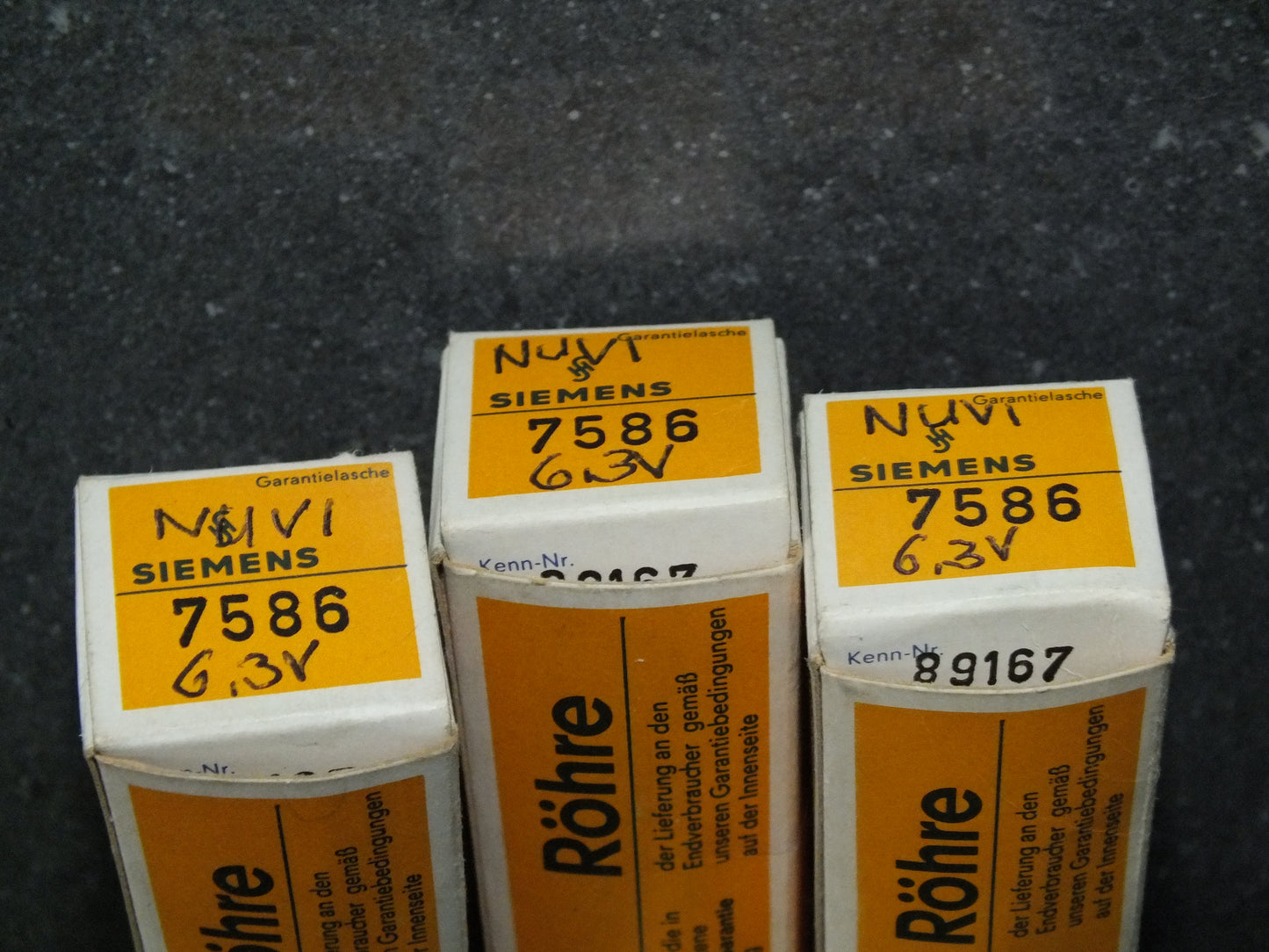 7586 Siemens Nuvistor Hum and microphonics tested AKG C12A Microphone