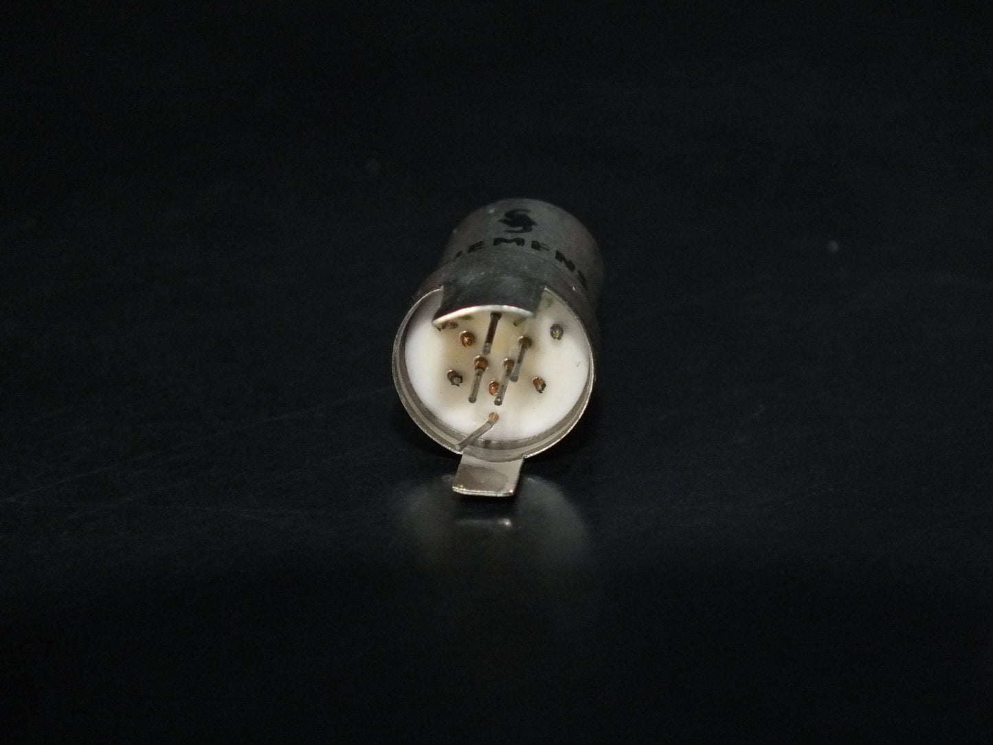 7586 Siemens Nuvistor Hum and microphonics tested AKG C12A Microphone