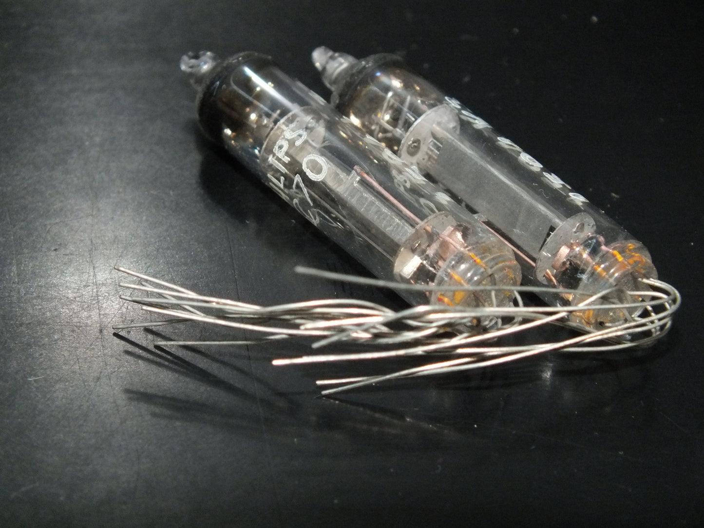 DC70 Philips 6375 NOS Square Getter