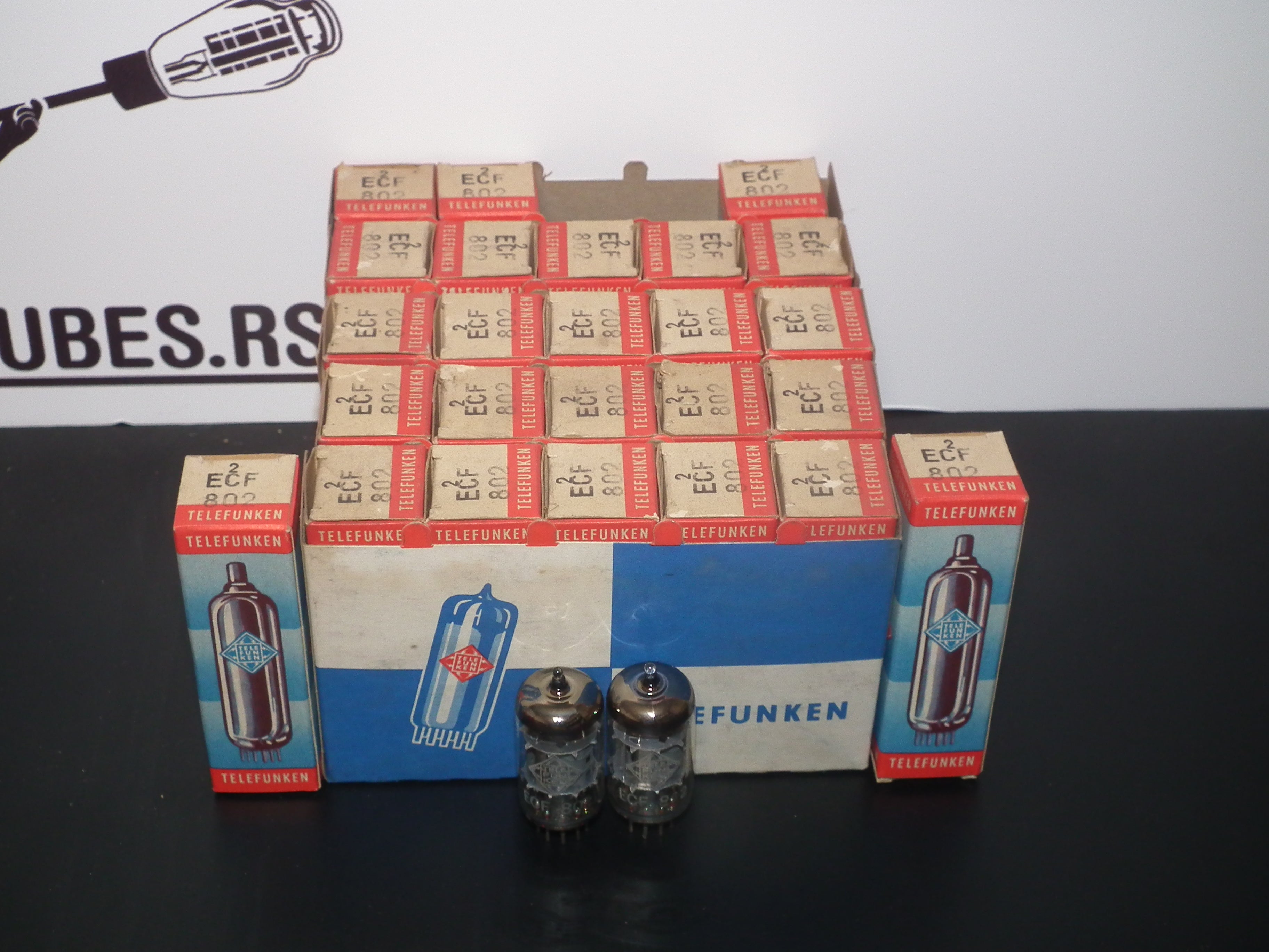 ECF802 Telefunken Platinum Matched Pair NOS NIB 6JW8 Diamond