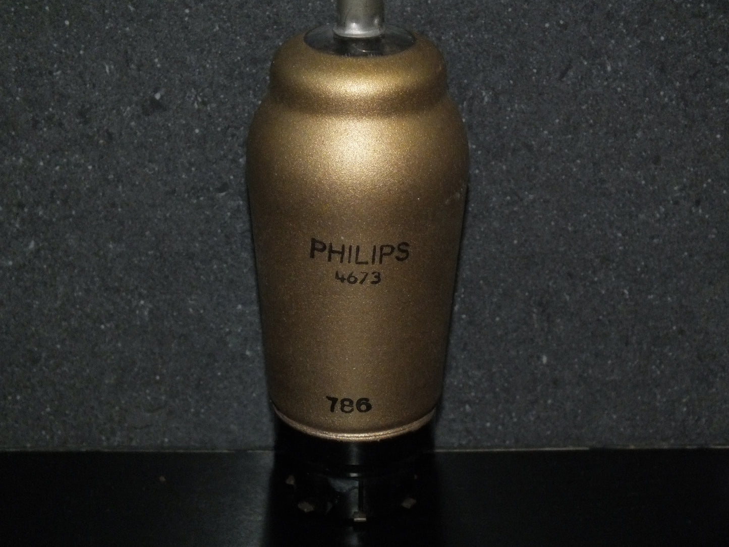 4673 Philips Gold Coated Pentode Old Type NOS
