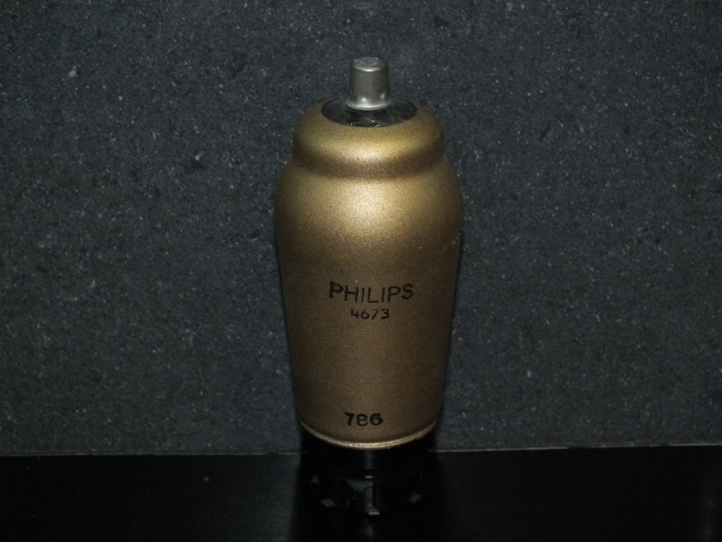 4673 Philips Gold Coated Pentode Old Type NOS