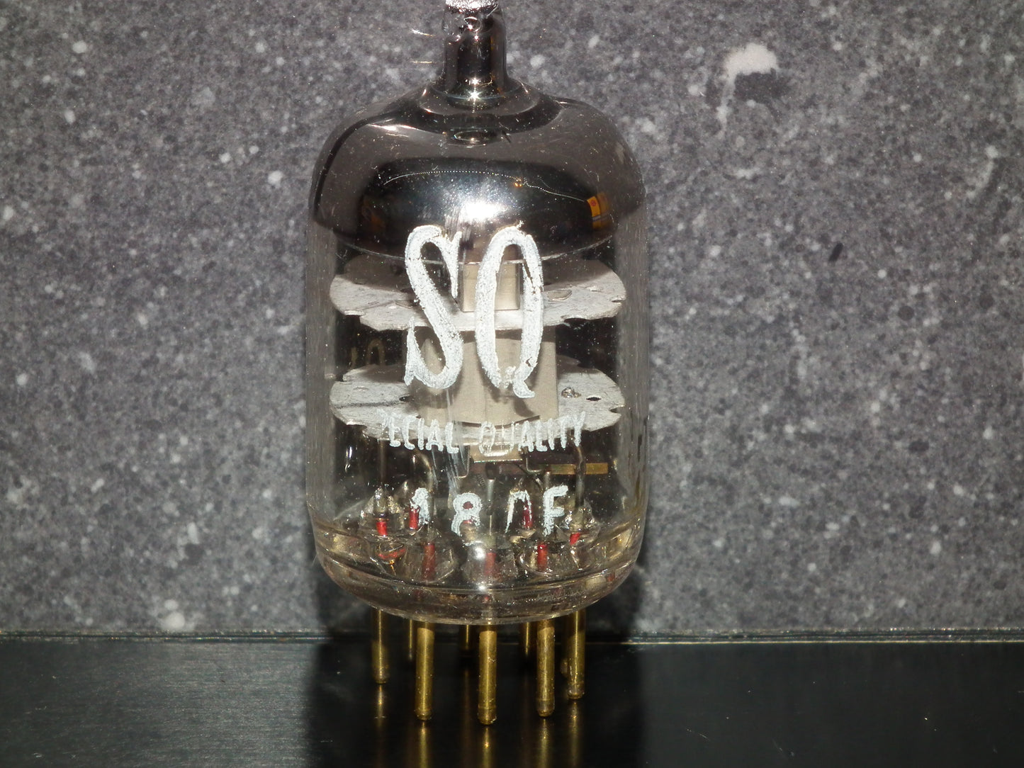 Mullard E180F 6688 6J9P NOS NIB Gold pin Heerlen Tube plant, made back in 60s